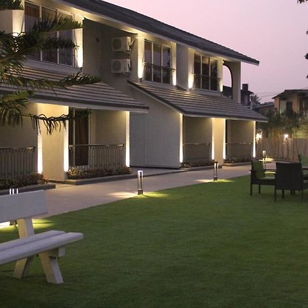 Meritas Adore Resort Lonavala Ngoại thất bức ảnh