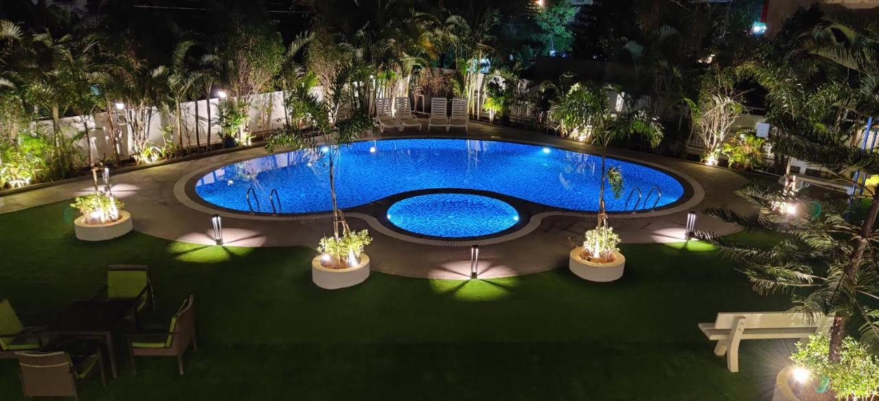 Meritas Adore Resort Lonavala Ngoại thất bức ảnh